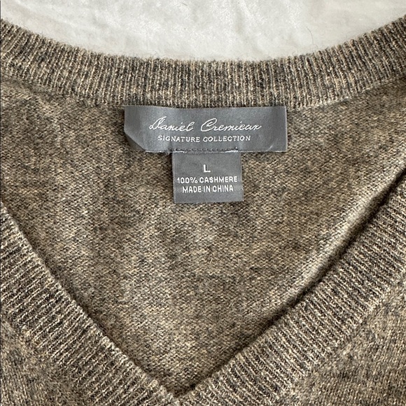 Daniel Cremieux Long Sleeve Cashmere Sweater - Picture 7 of 8